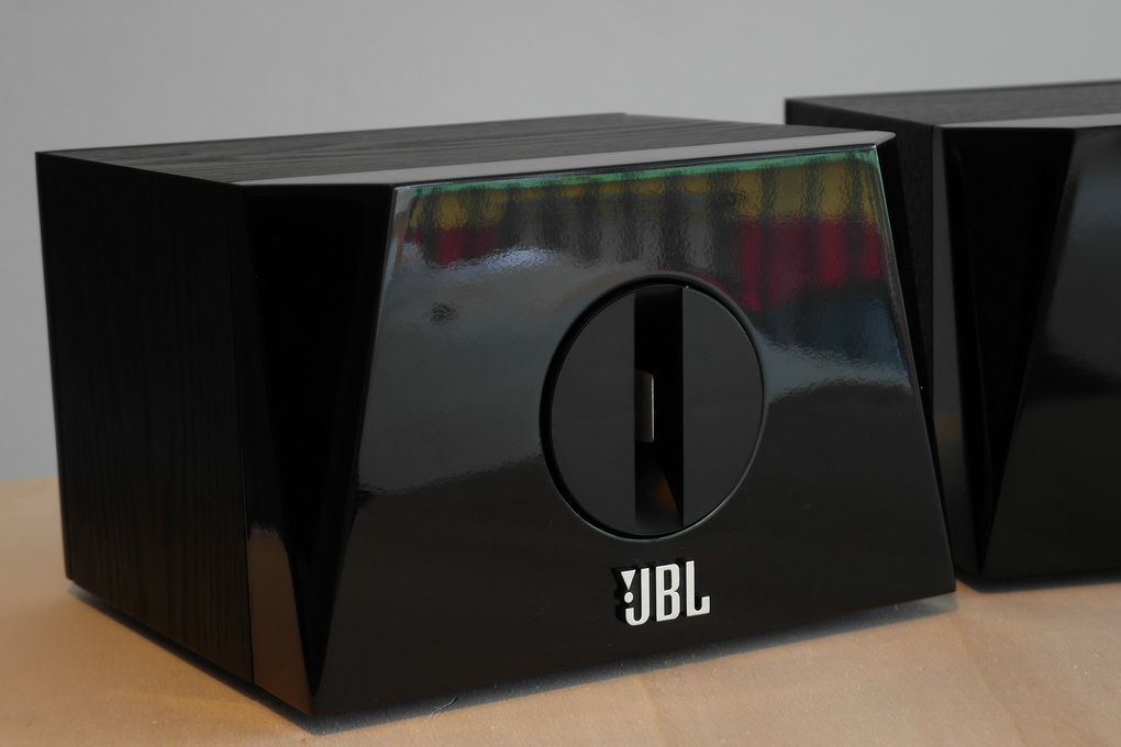 JBL UT-405 Ultra High Frequency Tweeter Boxed สอบถามได้ครับ โทร. 084 560 3199