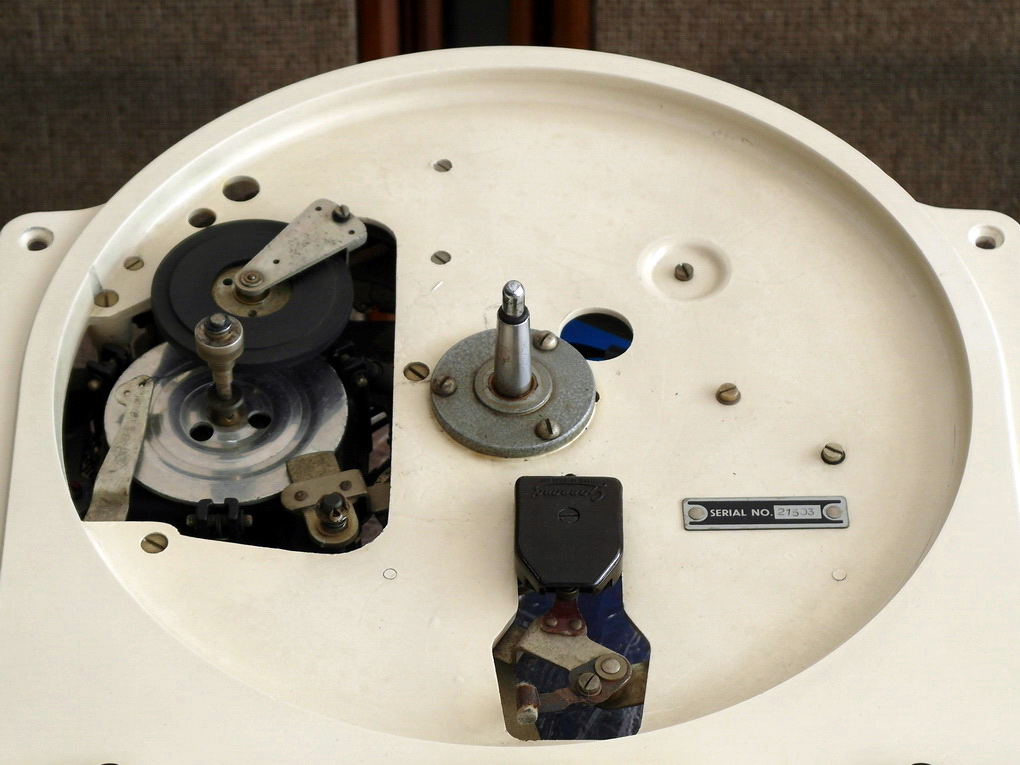 For Sale Original 50Hz Garrard 301 Grease Bearing Ivory #216 Ҥ 90,000.- ͺѺ .084 560 3199 Line: audiodirect